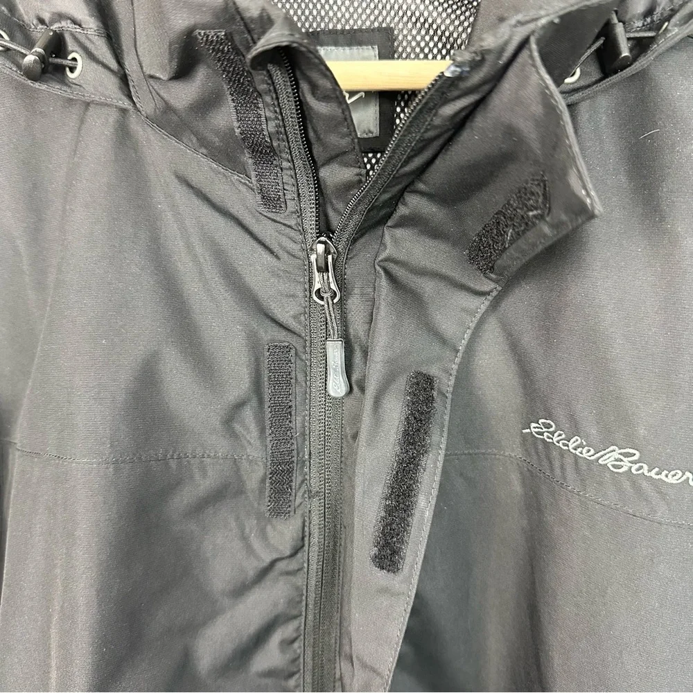 Eddie Bauer black‎ rain jacket